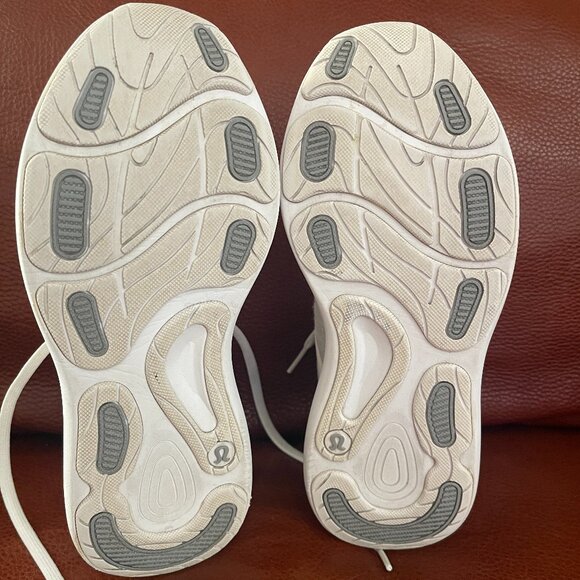 Lululemon Chargefeel Workout Low Top Women's White Sneakers Size: 7.5 - Picture 14 of 16